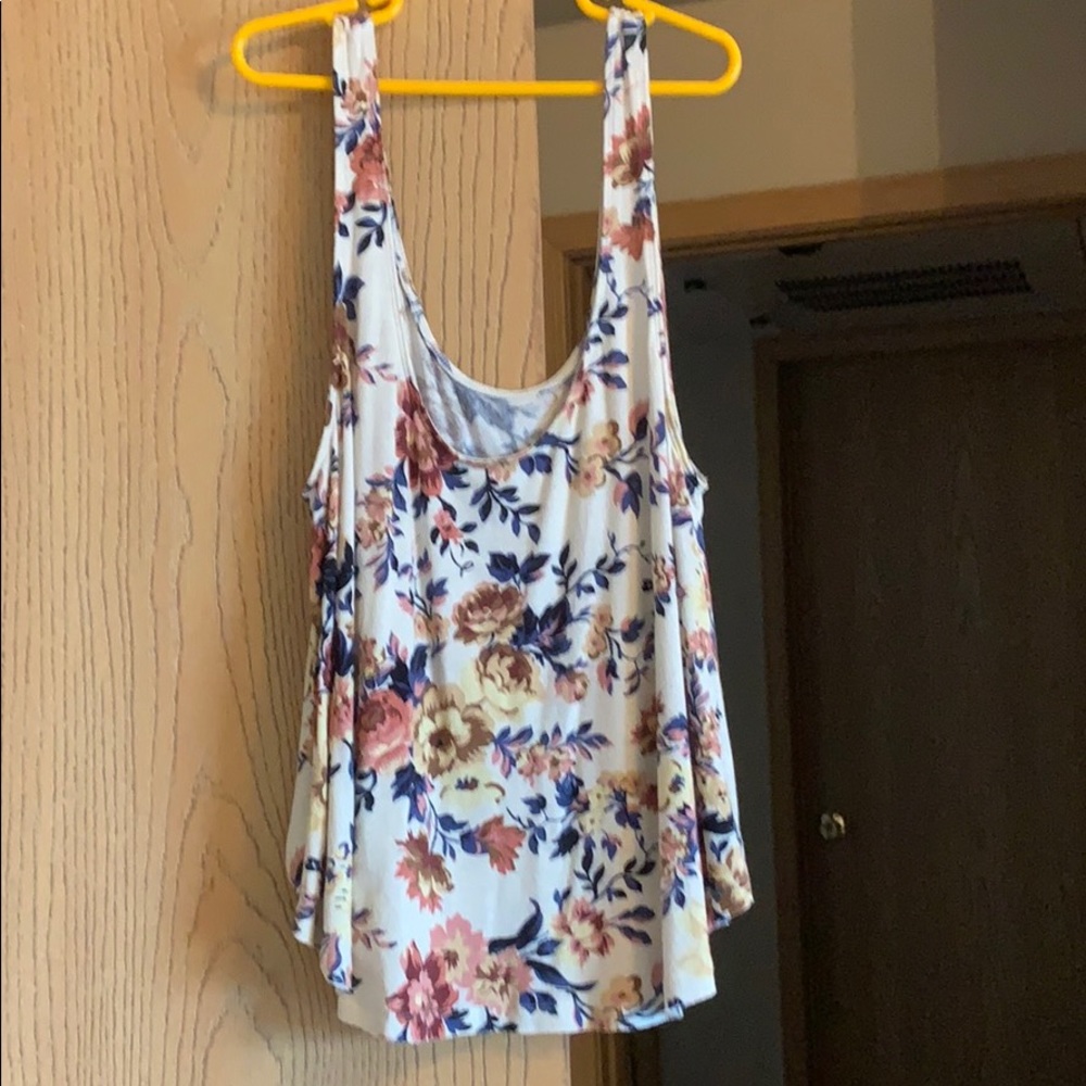 Flowery crop tank
